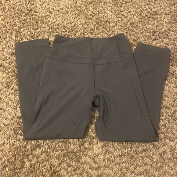 Lululemon Wunder Under Gray INSEAM 21” SZ 2 - Picture 4 of 5